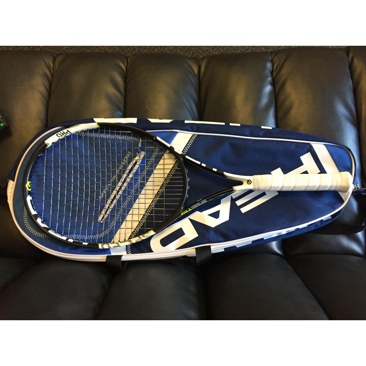 Head 2015 Graphene XT Speed Pro STRUNG Tennis Racquet with 3 Racquet Bag