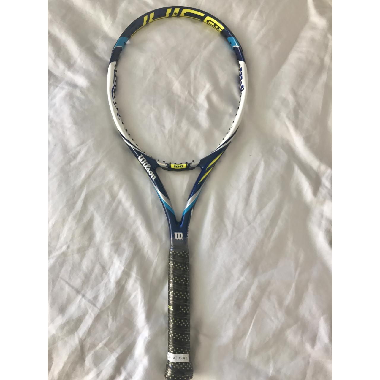 Wilson Juice 100 tennis racquet